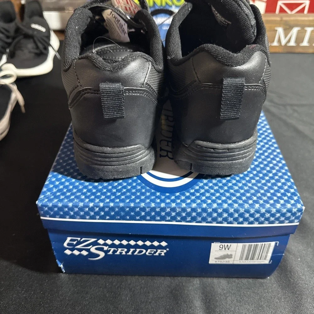 * UNUSED in Original Box - EZ STRIDER - MENS - SNEAKERS - Size 9 WIDE -Black